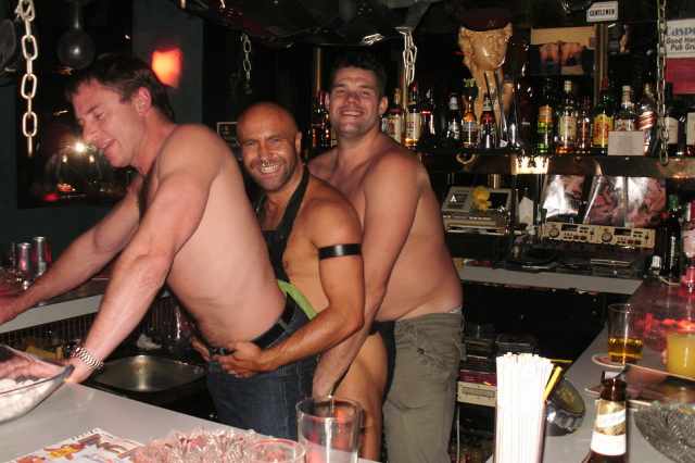 Gay porno Gay Bar